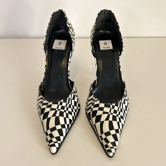Bakers Deanne Psychedelic Checkered Pointed Toe Pumps - Picture 2 of 7